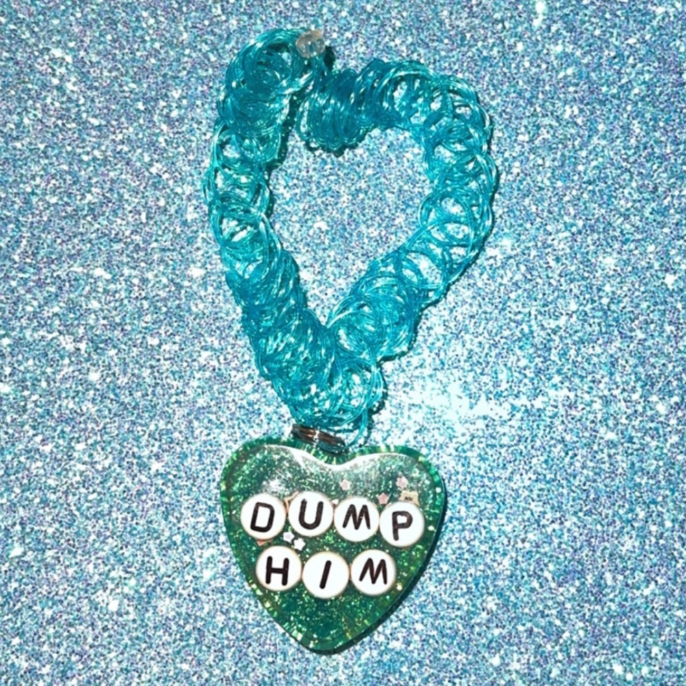 Blue Dump Him Heart Choker - Picture 3 of 5